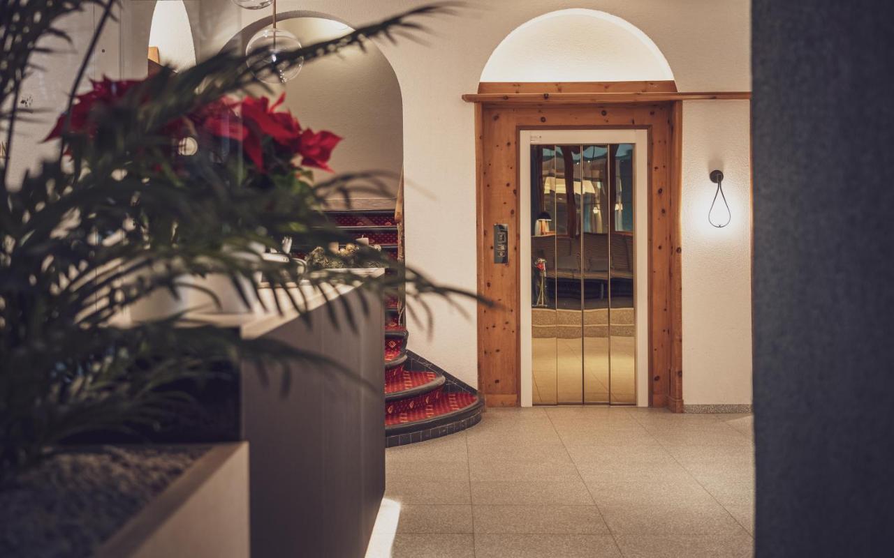 Hotel National By Mountain Hotels ダヴォス・プラッツ エクステリア 写真