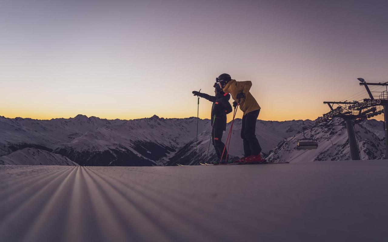 Hotel National By Mountain Hotels ダヴォス・プラッツ エクステリア 写真