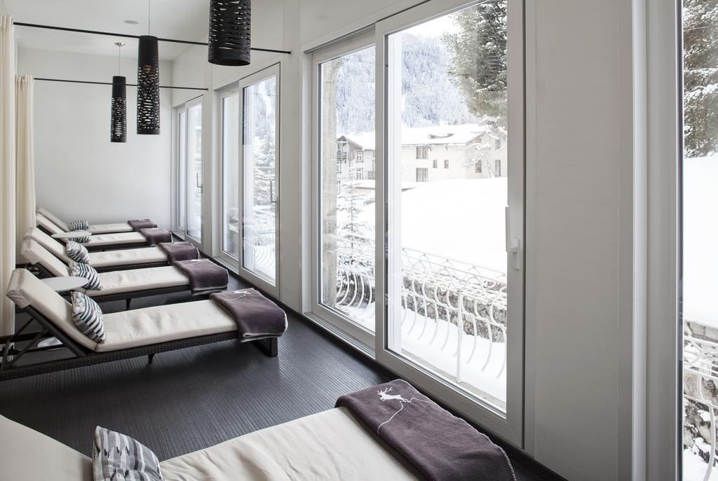 Hotel National By Mountain Hotels ダヴォス・プラッツ エクステリア 写真