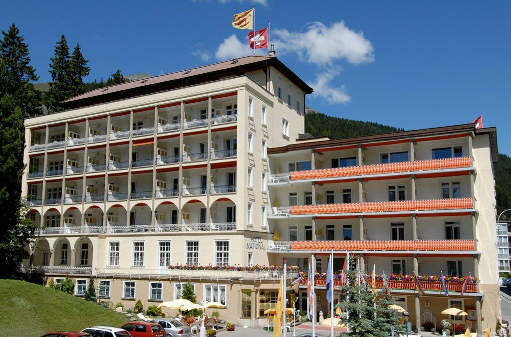 Hotel National By Mountain Hotels ダヴォス・プラッツ エクステリア 写真